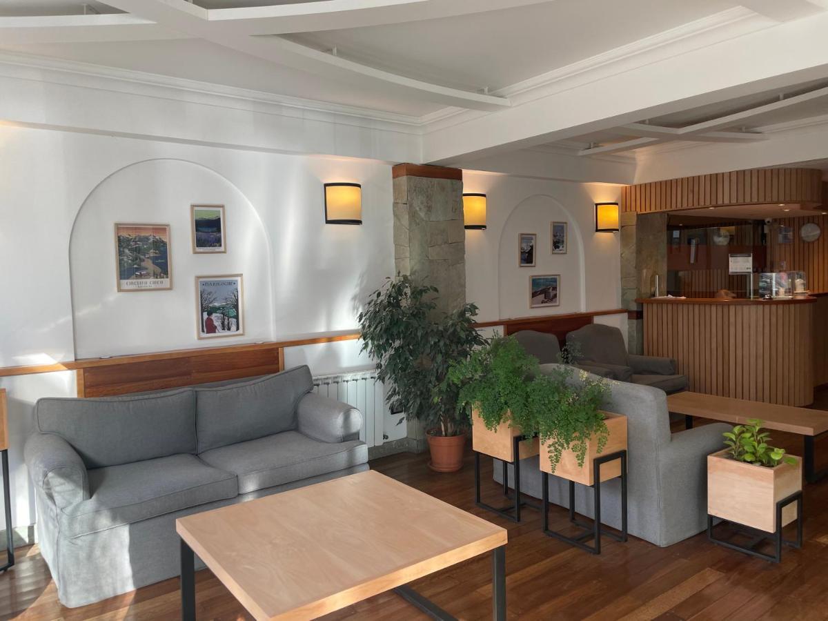 Hotel Ayres Del Nahuel Сан Карлос де Барилоче Екстериор снимка