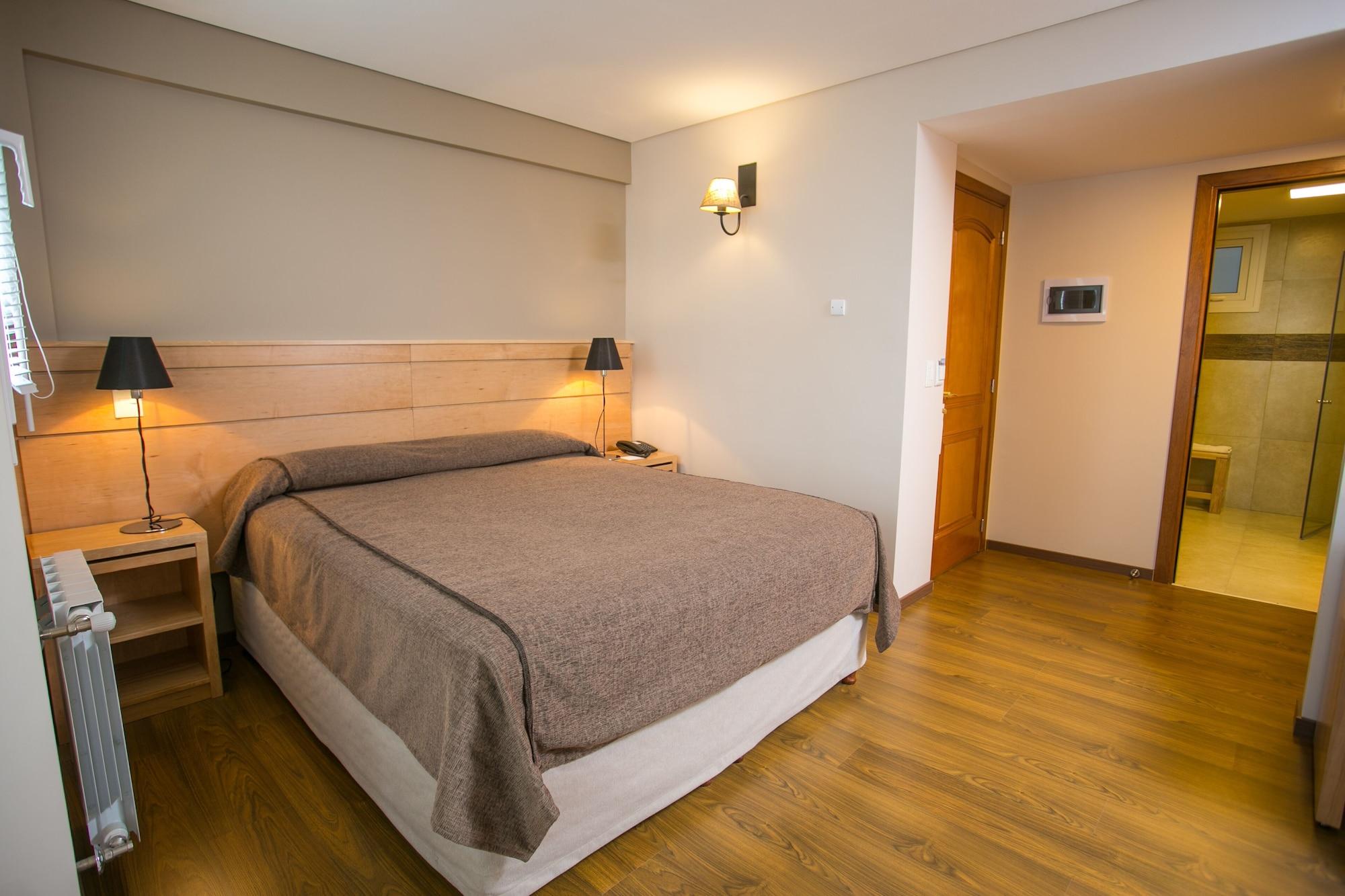 Hotel Ayres Del Nahuel Сан Карлос де Барилоче Екстериор снимка