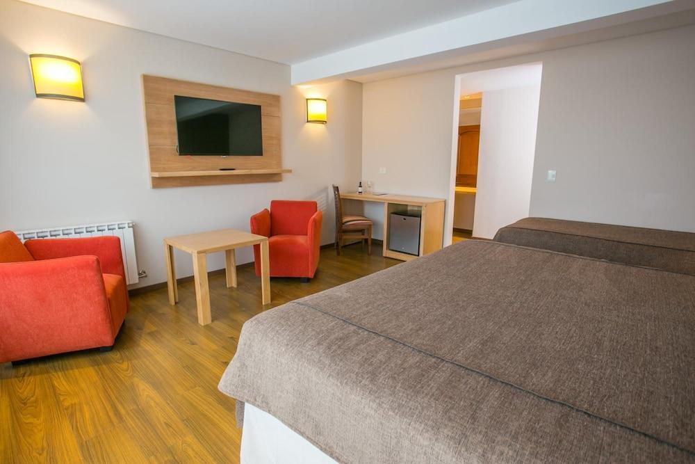 Hotel Ayres Del Nahuel Сан Карлос де Барилоче Екстериор снимка