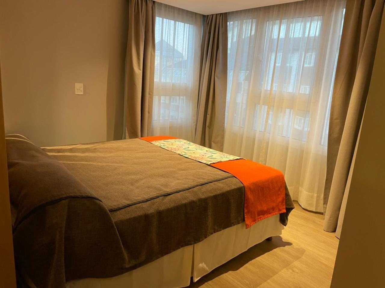 Hotel Ayres Del Nahuel Сан Карлос де Барилоче Екстериор снимка