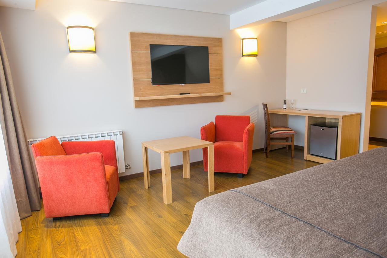 Hotel Ayres Del Nahuel Сан Карлос де Барилоче Екстериор снимка